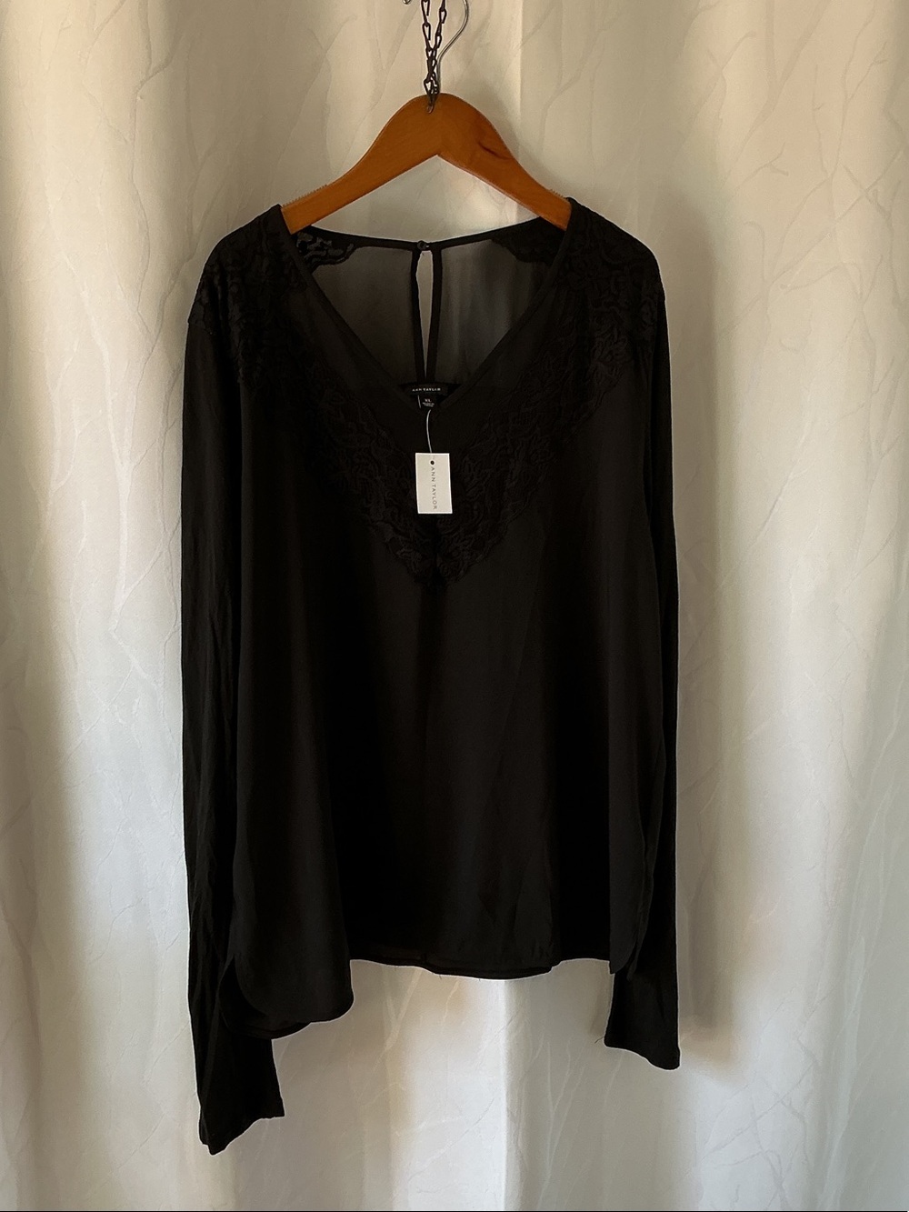 Ann Taylor Black V-Neck Long Sleeve Top with Lace Trim black NWT